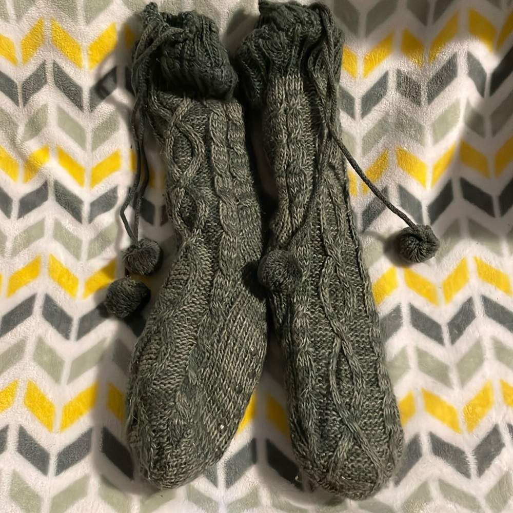 Bass Pro Shop Fuzzy socks